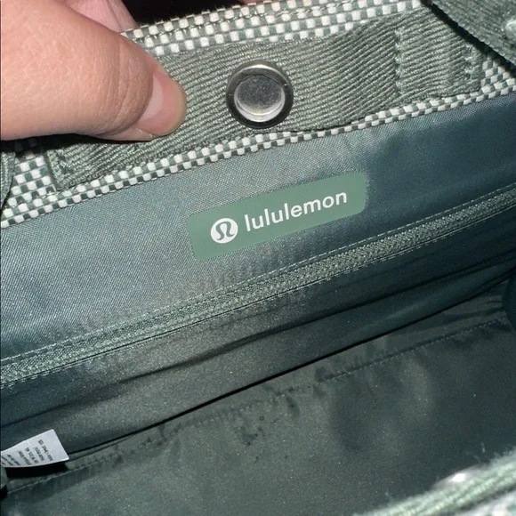 Lululemon bag - Picture 3 of 3